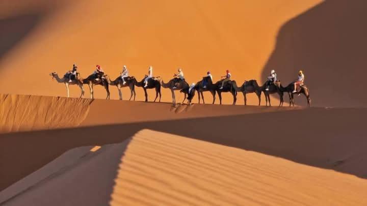 Bivouac Camel Trips Hotel เมอร์ซูกา ภายนอก รูปภาพ